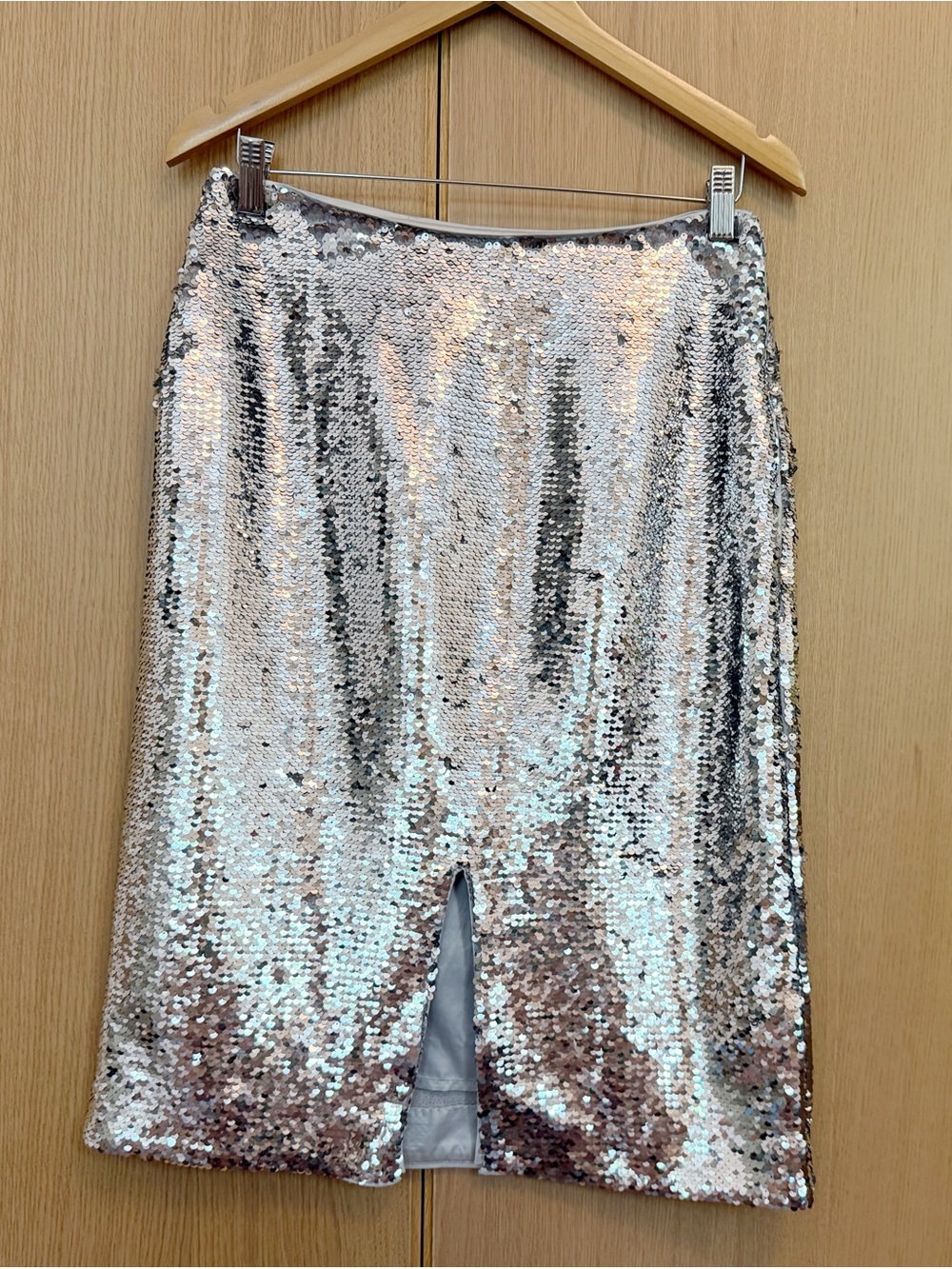Ganni Silver Sequin Midi Skirt with Front Slit - Picture 4 of 8